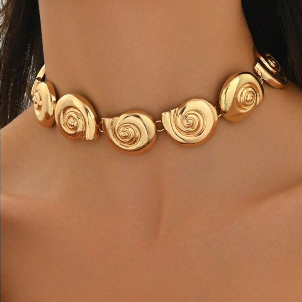 Seashell necklace M73